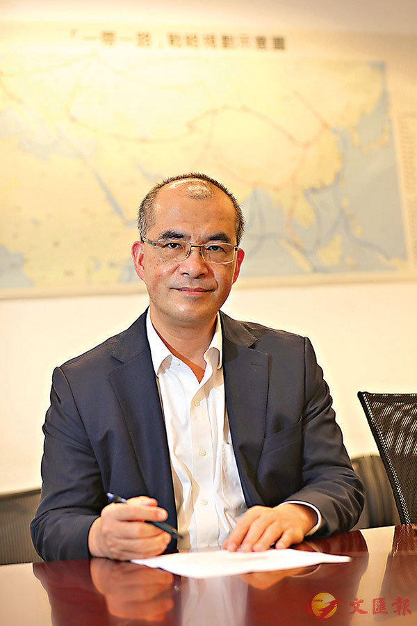 ■王春新稱，香港金融體系依然有序運行，投融資水平和資金流向如常，表明市場參與者對香港國安法有足夠信心。 香港文匯報記者  攝