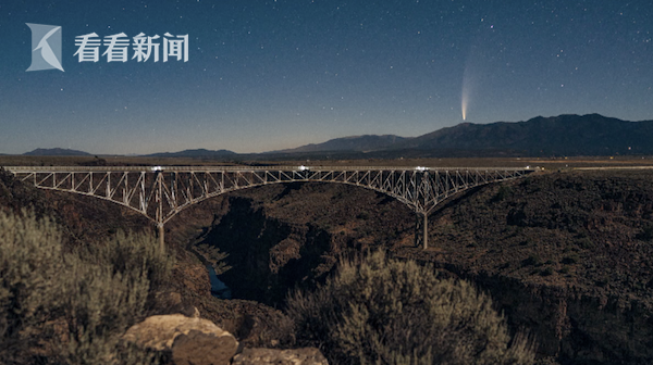 尼欧怀兹彗星划过北半球 好好活着去看看这个神秘又美丽的宇宙