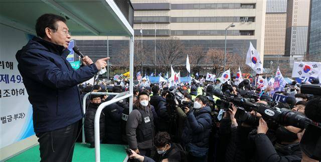韩国89岁新天地会长凌晨被批捕 科普韩国邪教新天地