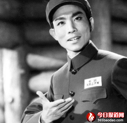李佩山访著名战斗英雄、特等功臣杨育才9167.png